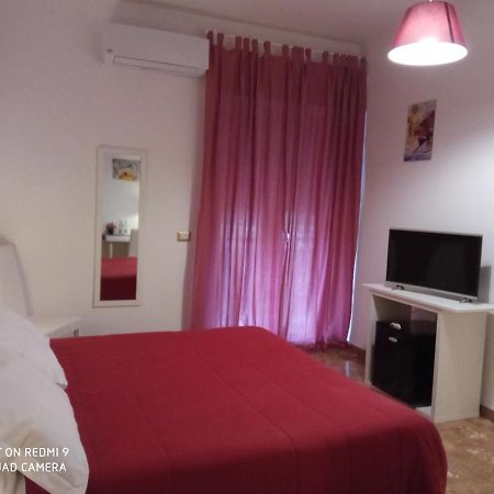 Bed & Breakfast Fontanarossa Airport -Private Parking- Катанія Екстер'єр фото
