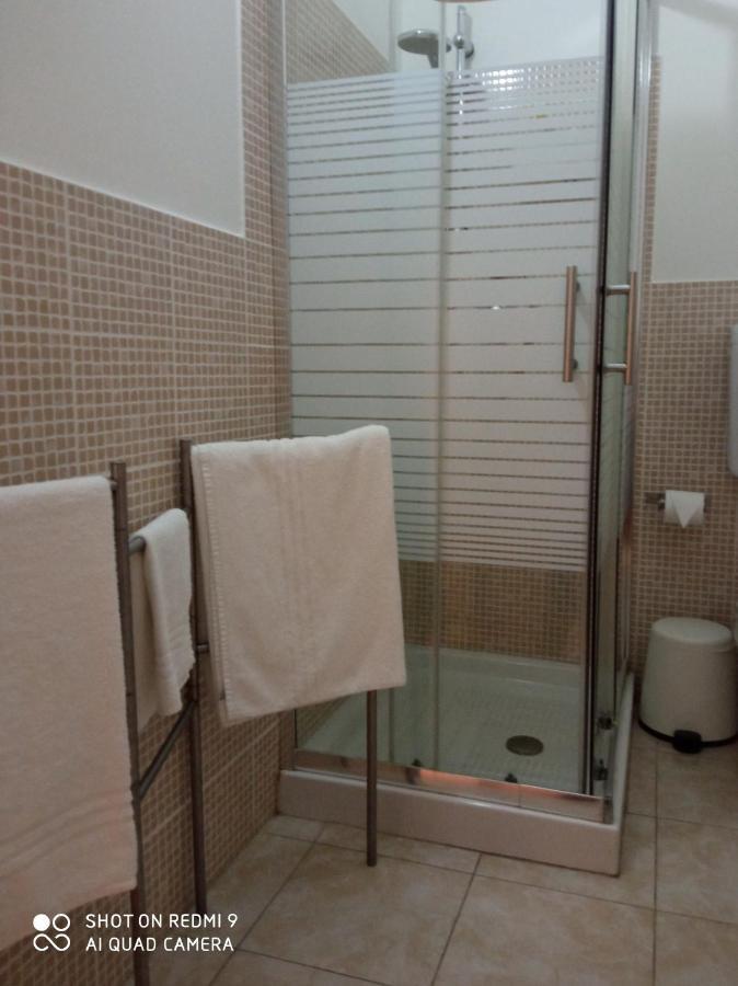Bed & Breakfast Fontanarossa Airport -Private Parking- Катанія Екстер'єр фото