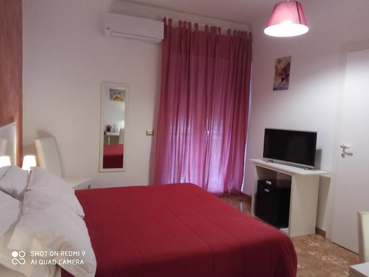 Bed & Breakfast Fontanarossa Airport -Private Parking- Катанія Екстер'єр фото