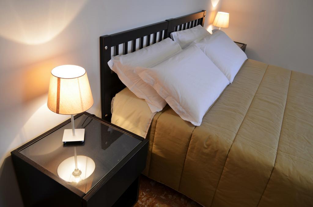Bed & Breakfast Fontanarossa Airport -Private Parking- Катанія Екстер'єр фото