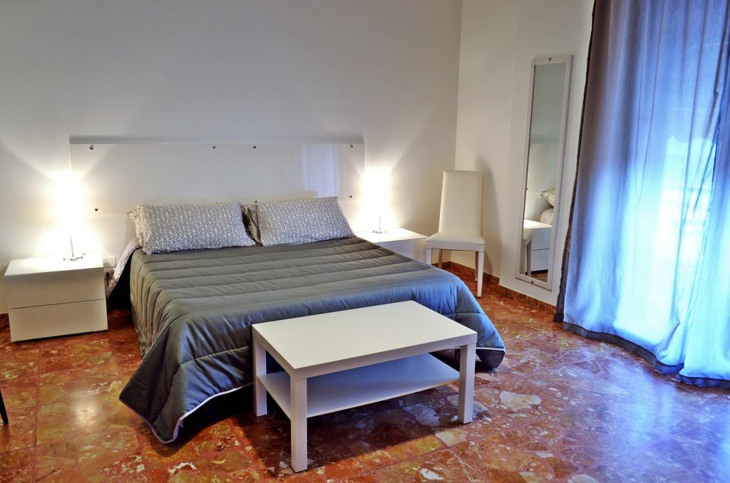 Bed & Breakfast Fontanarossa Airport -Private Parking- Катанія Екстер'єр фото