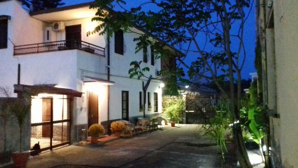 Bed & Breakfast Fontanarossa Airport -Private Parking- Катанія Екстер'єр фото